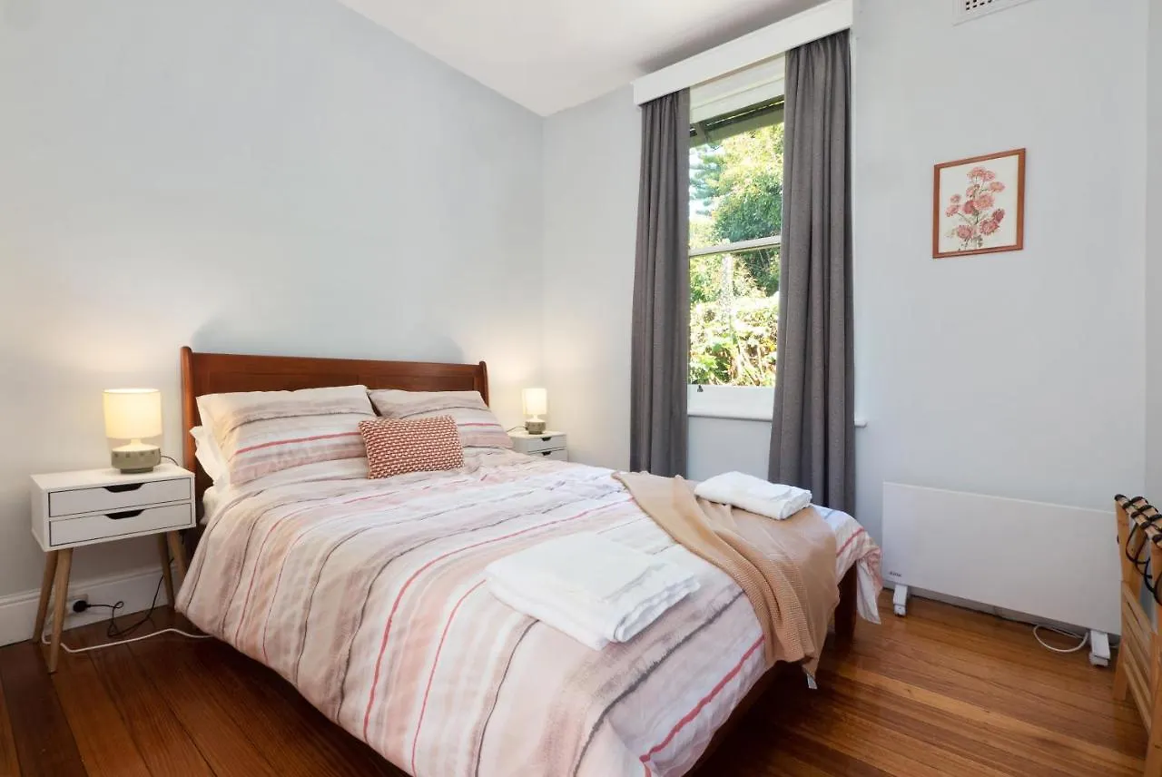 Warwick St Retreat! 3 Bedroom House With Parking Hobart